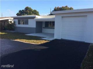 7836 Miramar Pkwy, Hollywood FL  33023-5851 exterior