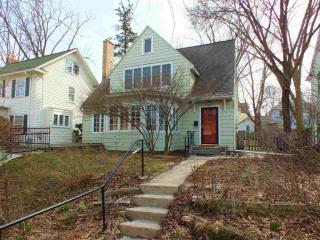 2317 Regent St, Madison, WI 53726-5323
