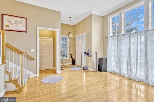 711 Belmont Bay Dr, Woodbridge, VA 22191-5428