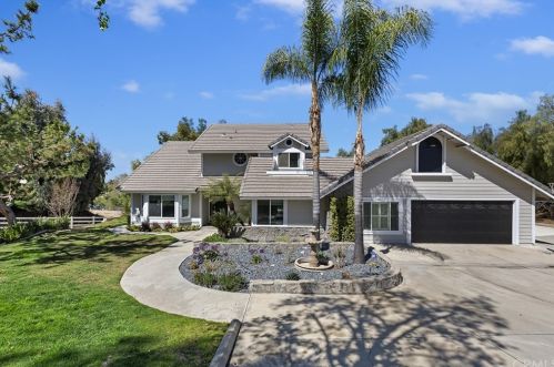 17216 Seven Springs Way, Riverside, CA 92504-9428