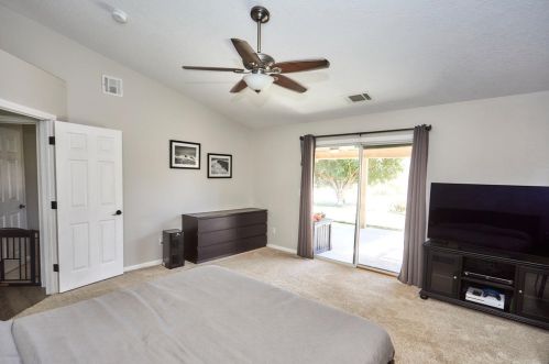 26709 Lakeview Dr, Helendale CA  92342-7806 exterior