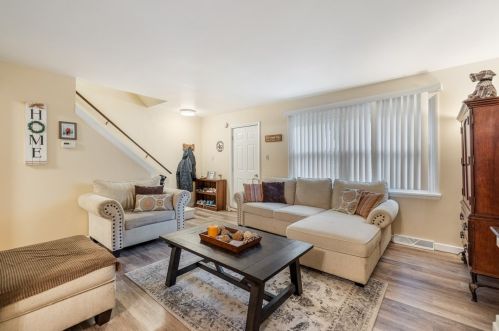 955 Hazel Ave, Ambridge PA  15003-1720 exterior