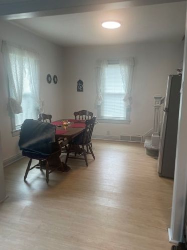 1707 Delaware Ave, New Castle PA  16105-2242 exterior