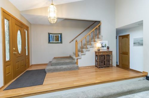 13294 Ellice Ct, Saint Paul, MN 55124-4601