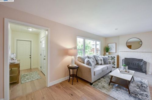 1455 San Jose St, San Leandro CA  94577-5130 exterior