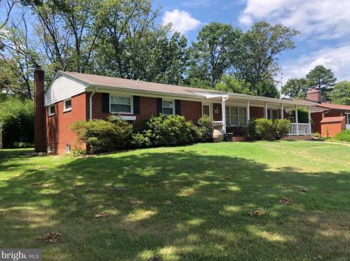 6719 Ruskin St, Springfield VA  22150-2040 exterior