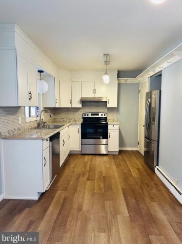203 Bacon St, Primrose, PA 17901-3905