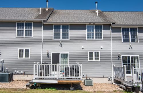 10 Scribner Rd, Fremont, NH 03044-3438