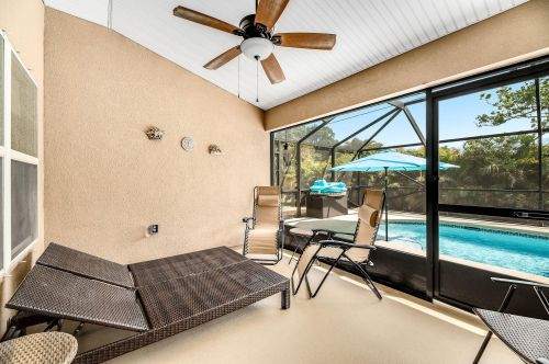 725 Beard Ave, Sebastian FL  32958-4811 exterior