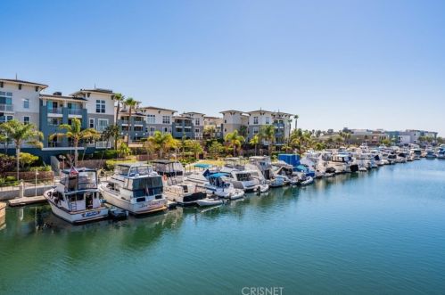 1545 Windshore Way, Oxnard CA  93035-1406 exterior