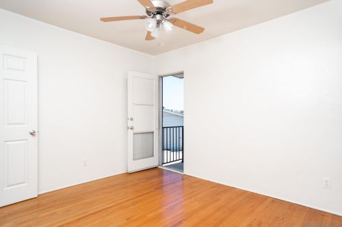 5966 Linnet St, San Diego CA 92114-4122 exterior