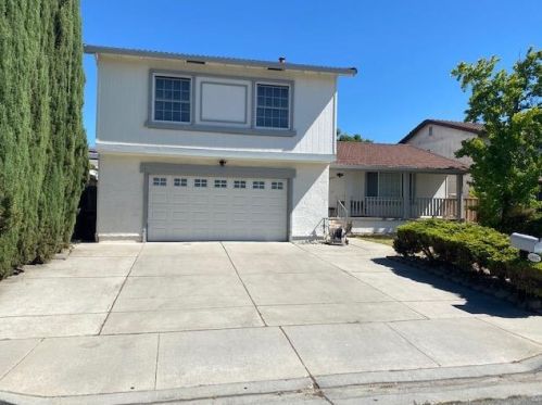 2805 Glen Decker Ct, San Jose, CA 95148-4132
