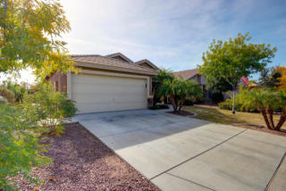 16535 Post Dr, Sun City, AZ 85388-2170