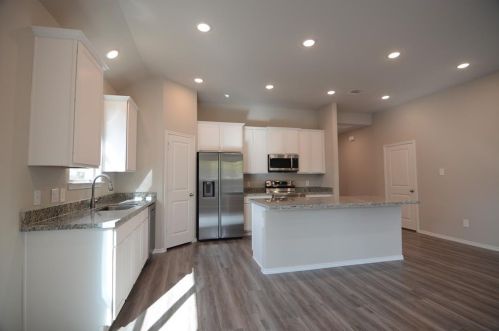 1605 Flamingo St, Conroe TX  77385-9605 exterior