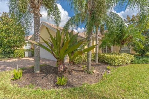 7829 Orvieto Ct, Naples FL  34114-2634 exterior
