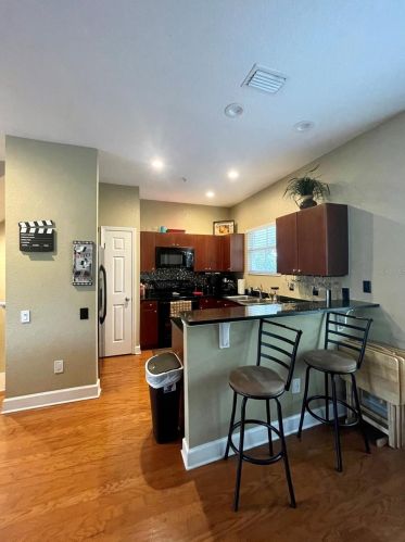 817 100th Ave, Saint Petersburg, FL 33702-2205