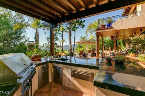 5320 Ivafern Ln, La Canada CA  91011-2811 exterior