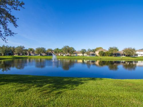 1220 25th Ter, Vero Beach FL 32968-5068 exterior