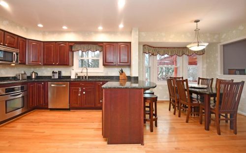 7289 Anderson Woods Dr, Cincinnati, OH 45244-3248