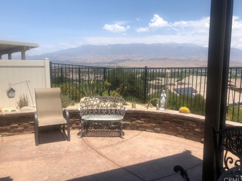 382 Prospect Park, Beaumont CA  92223-3404 exterior