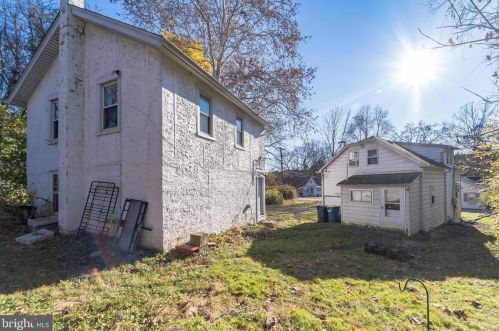 113 Mill Rd, Norristown PA  19401-1816 exterior