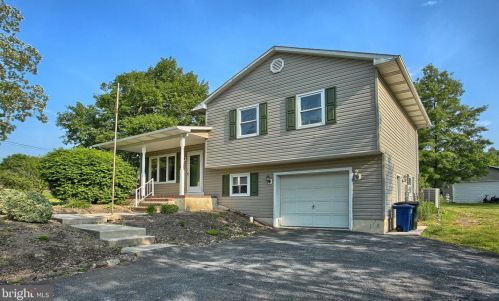 6427 Union Deposit Rd, Harrisburg, PA 17111-4804