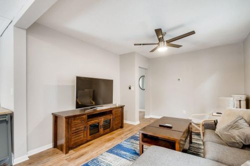 2732 Garfield Ave, Minneapolis MN 55408-2104 exterior