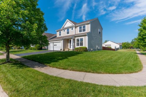 7976 Aspen Ridge Dr, Blacklick, OH 43004-7024