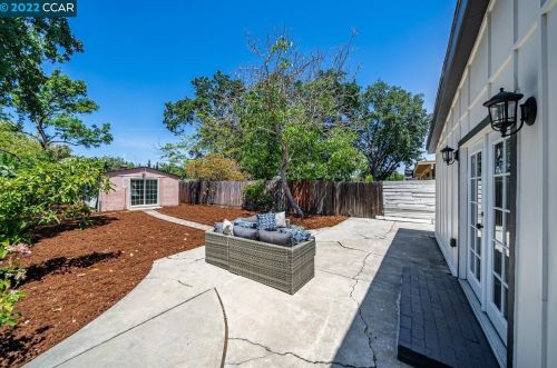 142 Diablo Ct, Concord CA  94523-1925 exterior