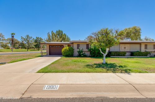 10001 Lakeview Cir, Sun City, AZ 85351-4209