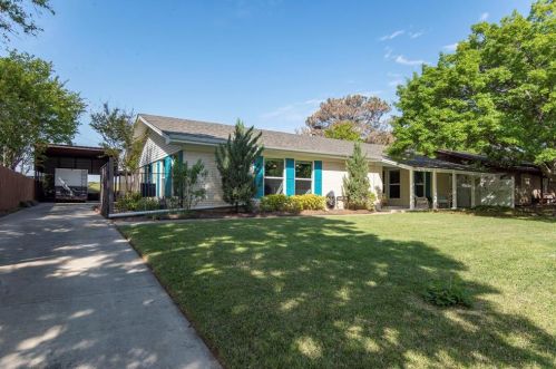 1206 Mildred Ln, Fort Worth, TX 76126-3324