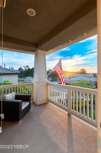 622 Wildflower Dr, Santa Maria CA  93455-6099 exterior