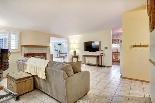 7712 Davmor Ave, Stanton CA 90680-3113 exterior