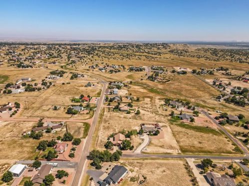 1210 Scarsboro Dr, Pueblo CO 81007 exterior