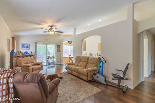 8885 Majestic Mountain Dr, Tucson, AZ 85742-4503