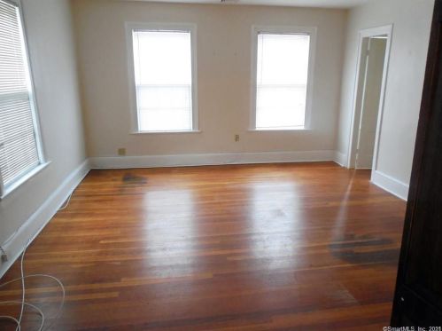 26 Waterville St, Waterbury CT  06710-1853 exterior