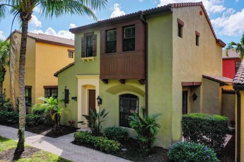 9137 Chula Vista St, Naples, FL 12602-3282