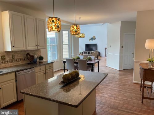 32 Windward Ct, Collegeville PA  19426-2869 exterior