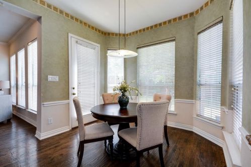 4604 Deer Valley Ln, Richardson TX  75082-3872 exterior