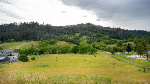 3900 Wallace Rd, Santa Rosa, CA 95404-1468