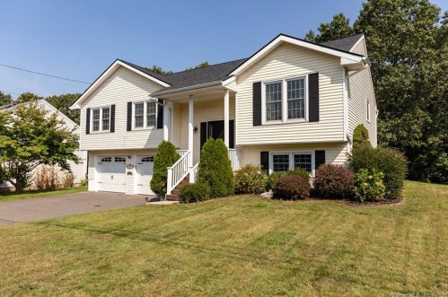 281 Stoddard Rd, Waterbury, CT 06708-1848