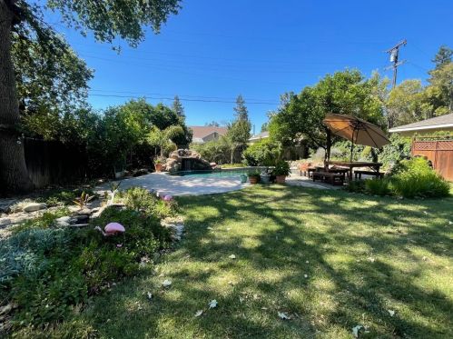 212 Cross St, Woodland CA 95695-4607 exterior