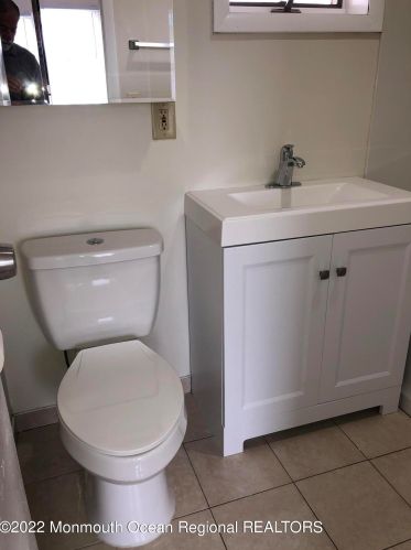 325 Blaine Ave, Pelican Island NJ  08751-2101 exterior