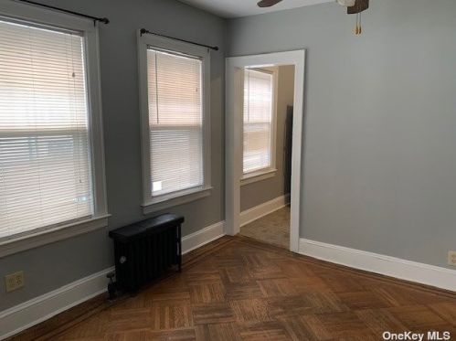 239 Jacob St, Floral Park NY  11003-2229 exterior