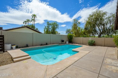 7701 Cypress St, Scottsdale AZ 85257-2855 exterior