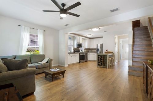 1017 Nash Dr, Kissimmee FL  34747-4310 exterior