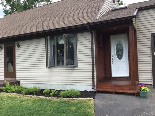 20 Cypress Rd, Windsor Locks, CT 06096-2641