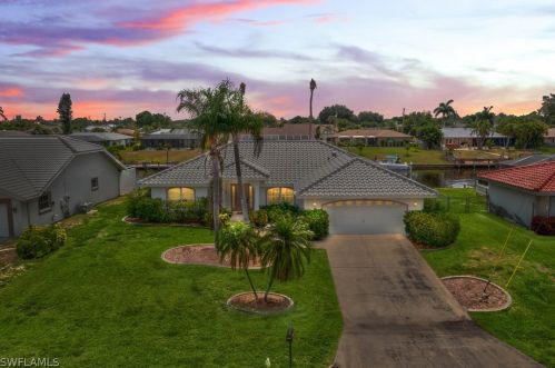3305 10th Ave, Cape Coral, FL 33904-4714