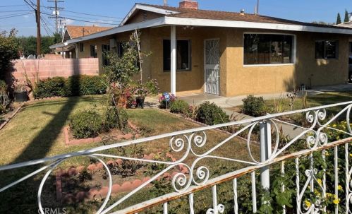 9319 Beverly Rd, Pico Rivera, CA 90660-2130