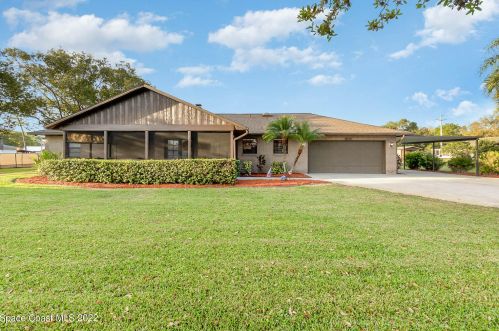 2904 Beale St, Titusville, FL 32796-1941